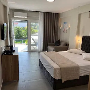 Aparthotel Astra Luxury, Sarti